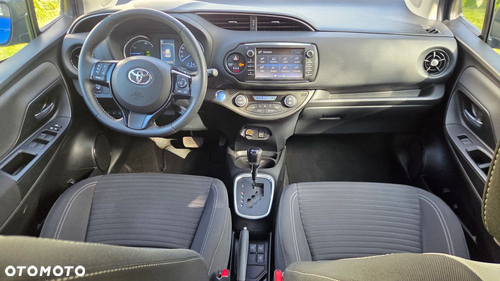 Toyota Yaris Hybrid 100 Premium EU6 - 6