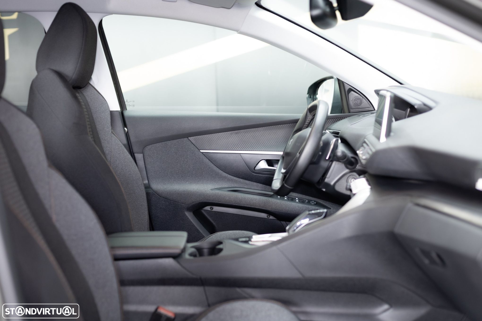Peugeot 3008 1.5 BlueHDi Allure EAT8 - 17