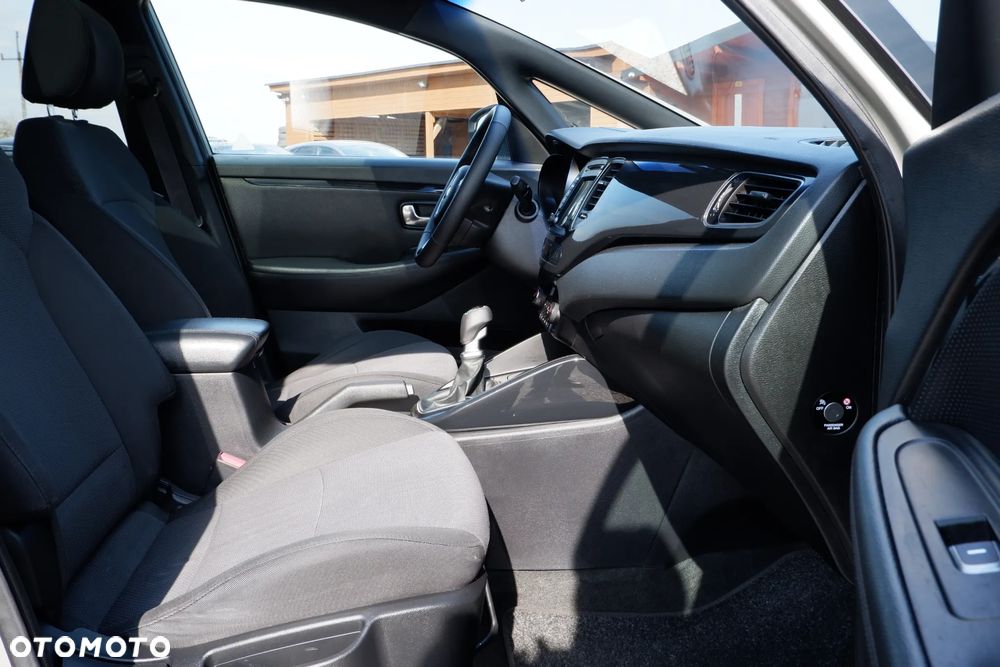 Kia Carens 1.7 CRDi XL - 9