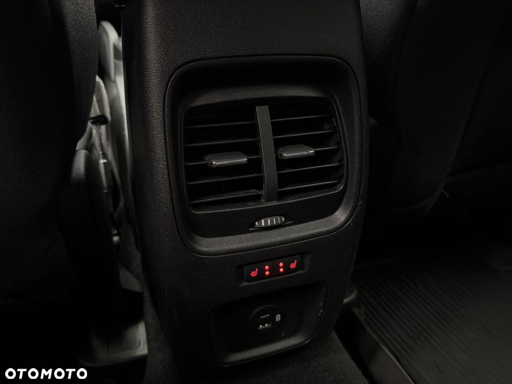 Ford Kuga - 16