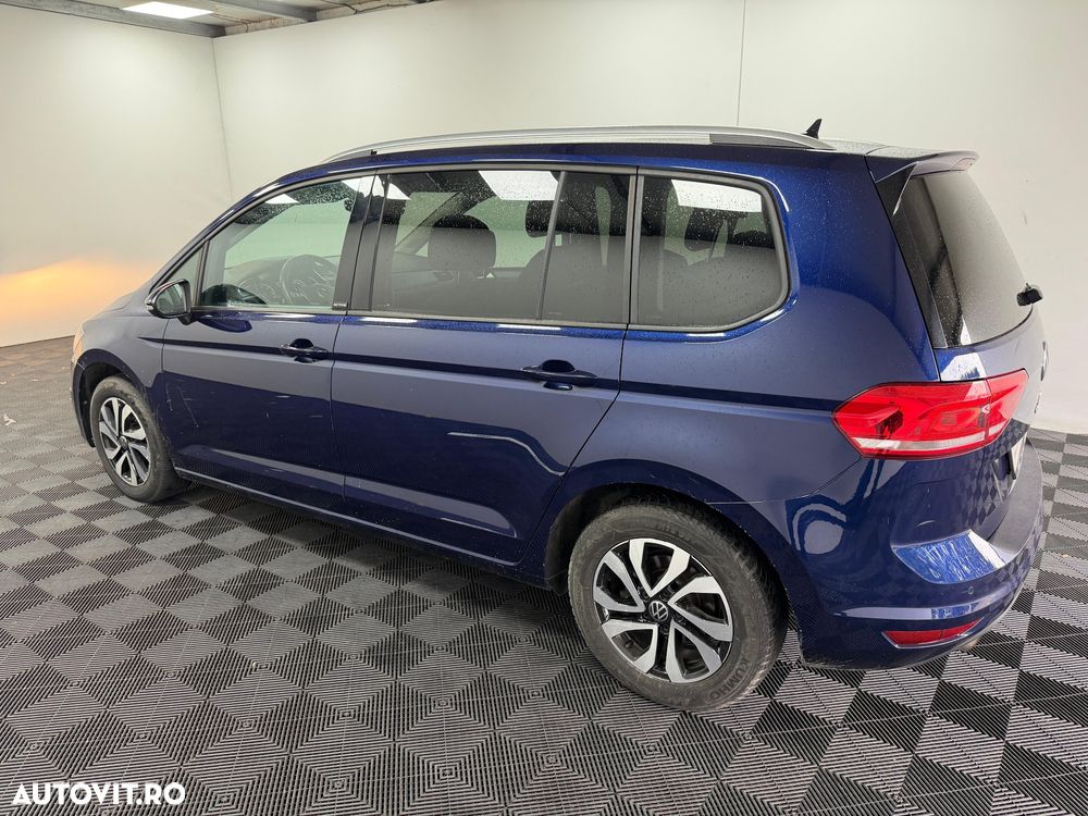 Volkswagen Touran 2.0 TDI SCR DSG ACTIVE - 10