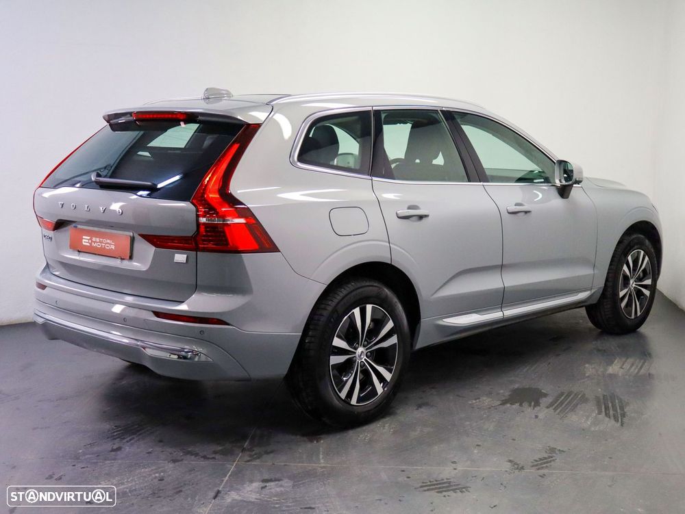 Volvo XC 60 2.0 T6 PHEV Core AWD - 3