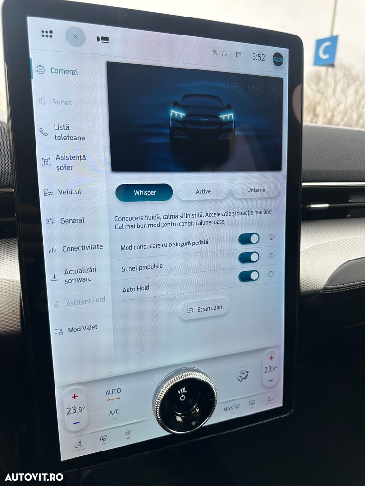 Ford Mustang Mach-E Standard - 31