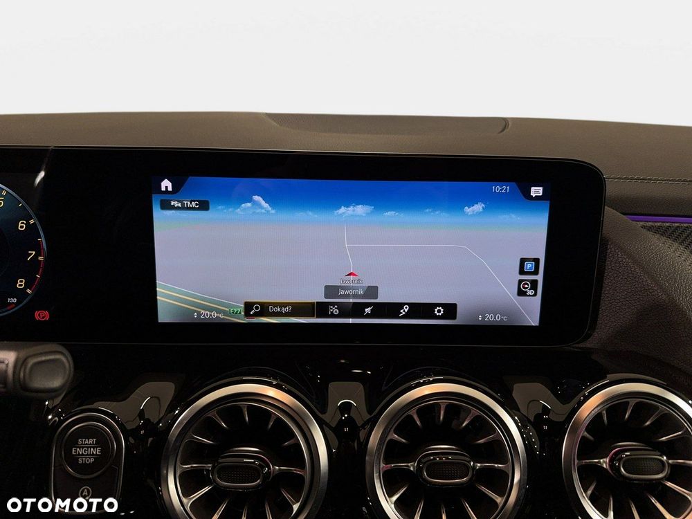 Mercedes-Benz GLA - 23