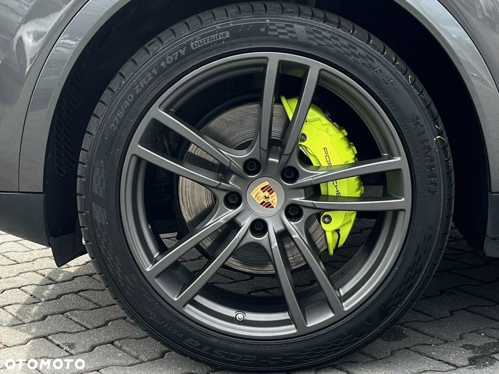 Porsche Cayenne E-Hybrid - 15
