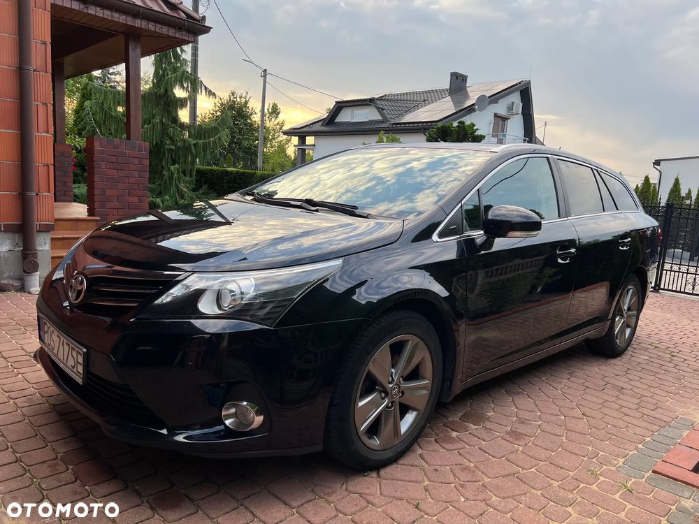 Toyota Avensis 2.0 D-4D Premium - 1