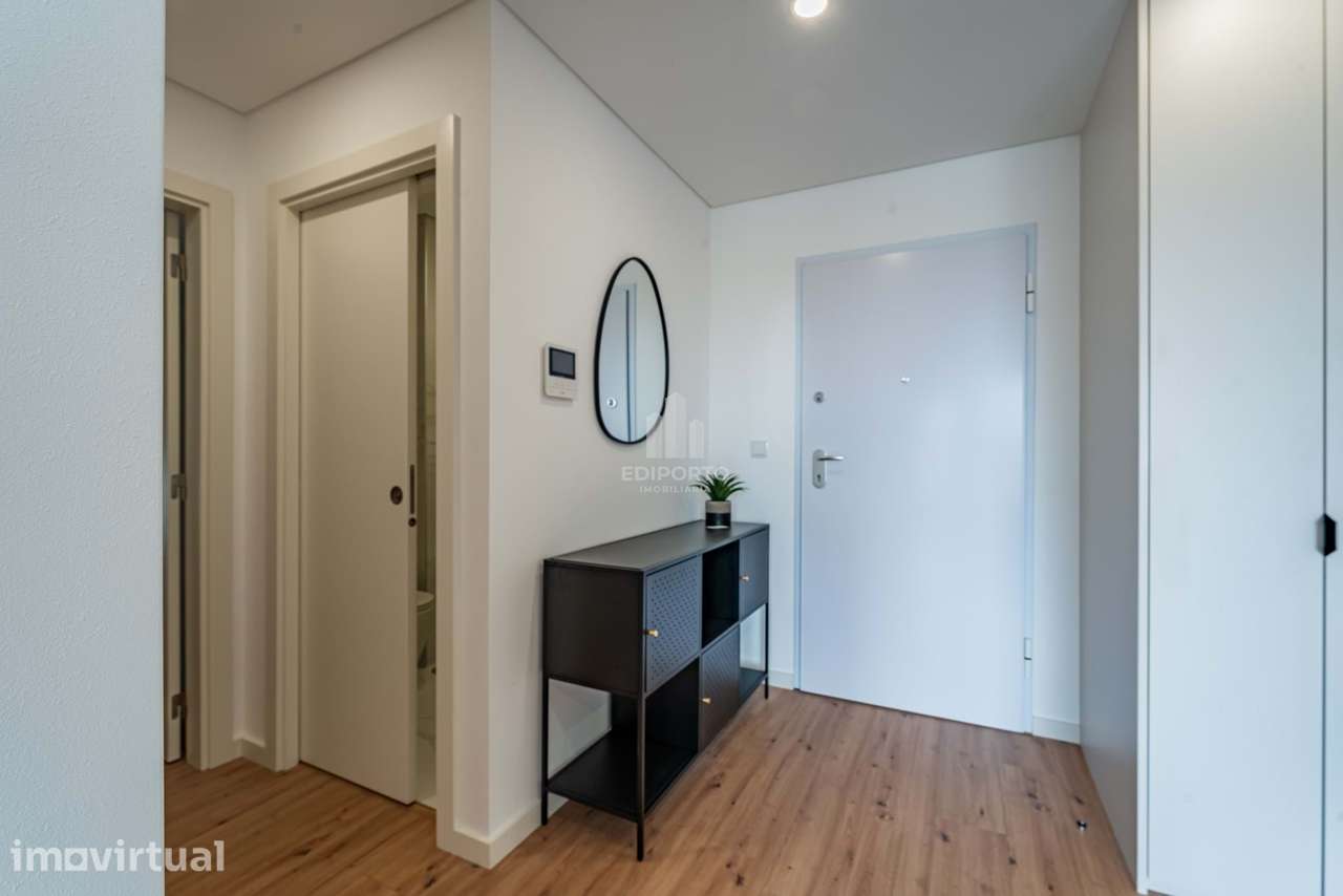 Apartmento T2 novo e mobilado c/suite, box e varandas à praia de Canid - Grande imagem: 5/20