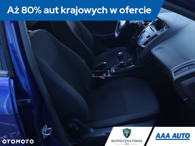 Ford Focus SW - 11