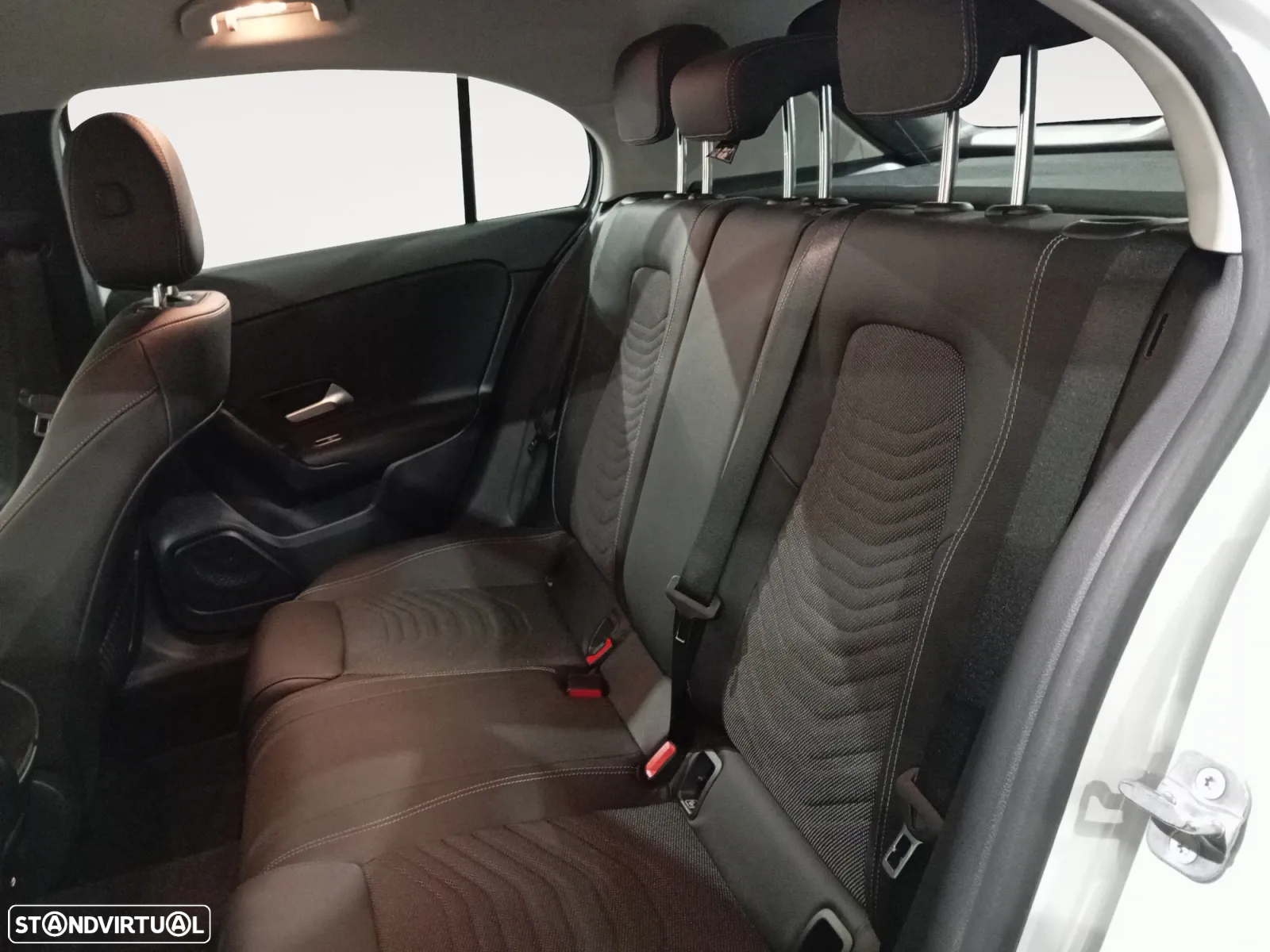 Mercedes-Benz A 200 Standard - 15