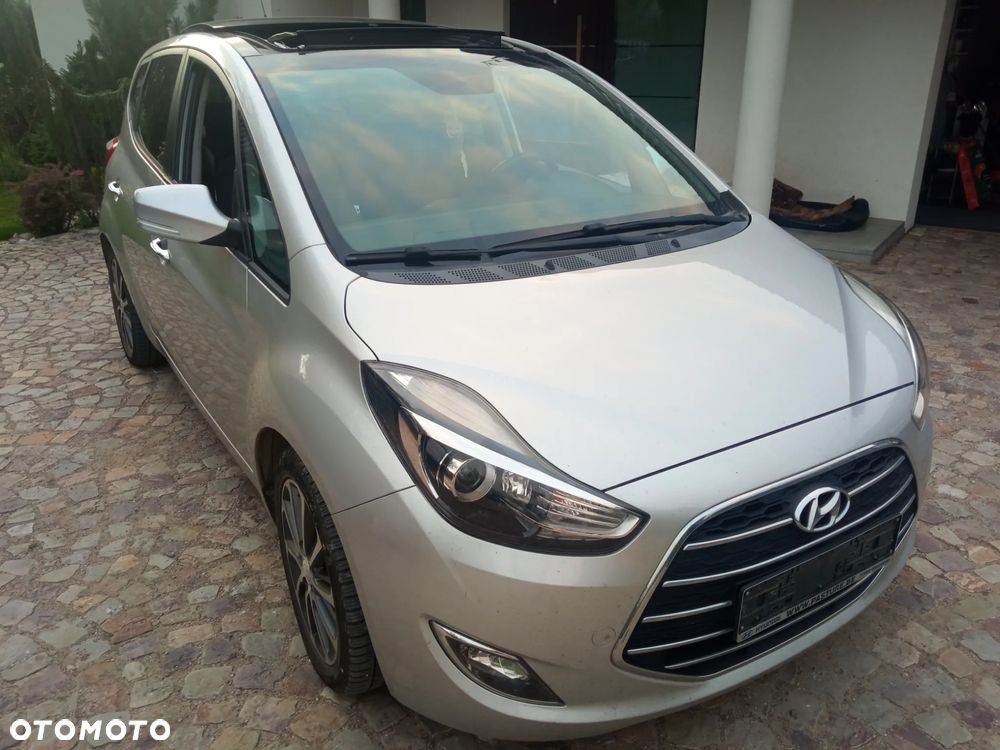 Hyundai ix20 1.6 CRDi Fifa World Cup Edition - 9
