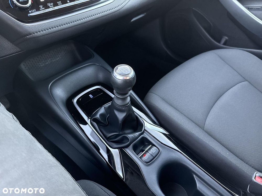 Toyota Corolla 1.6 Comfort - 23