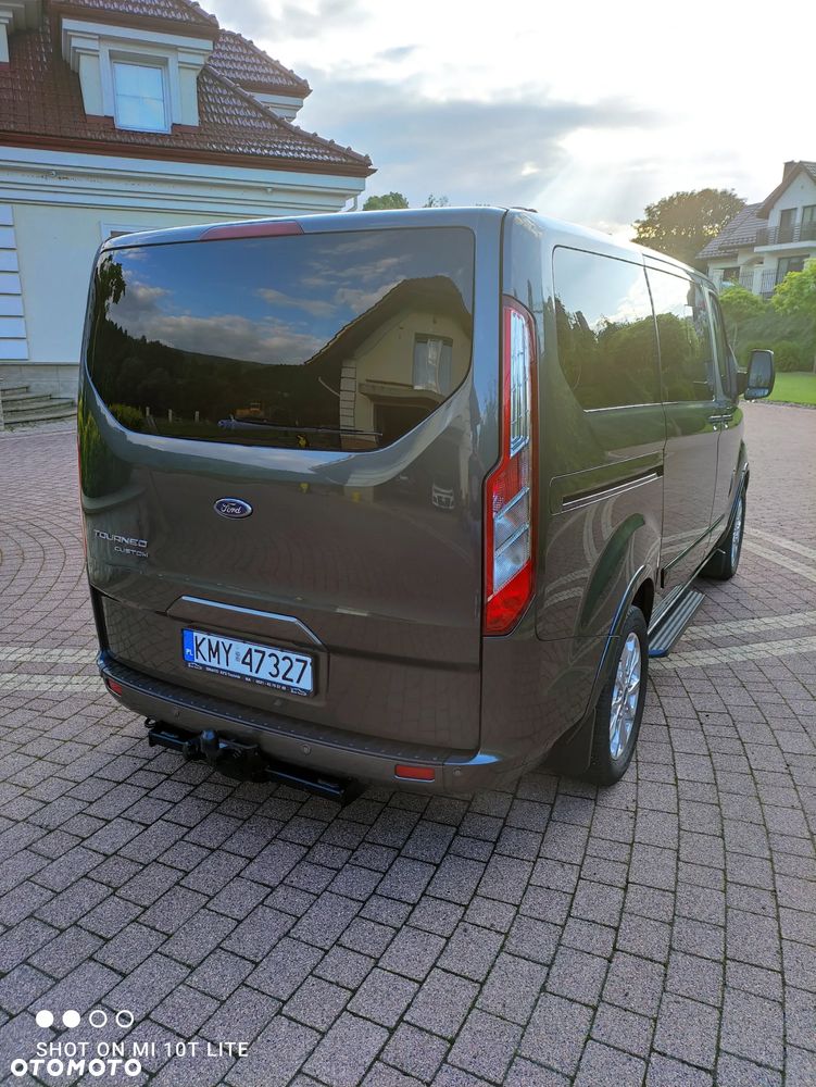 Ford Tourneo Custom 2.0 EcoBlue L1 Titanium - 8