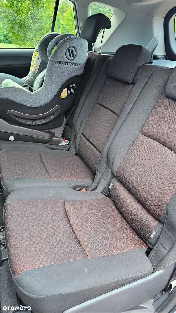 Toyota Verso 1.6 Sol EU5 - 11