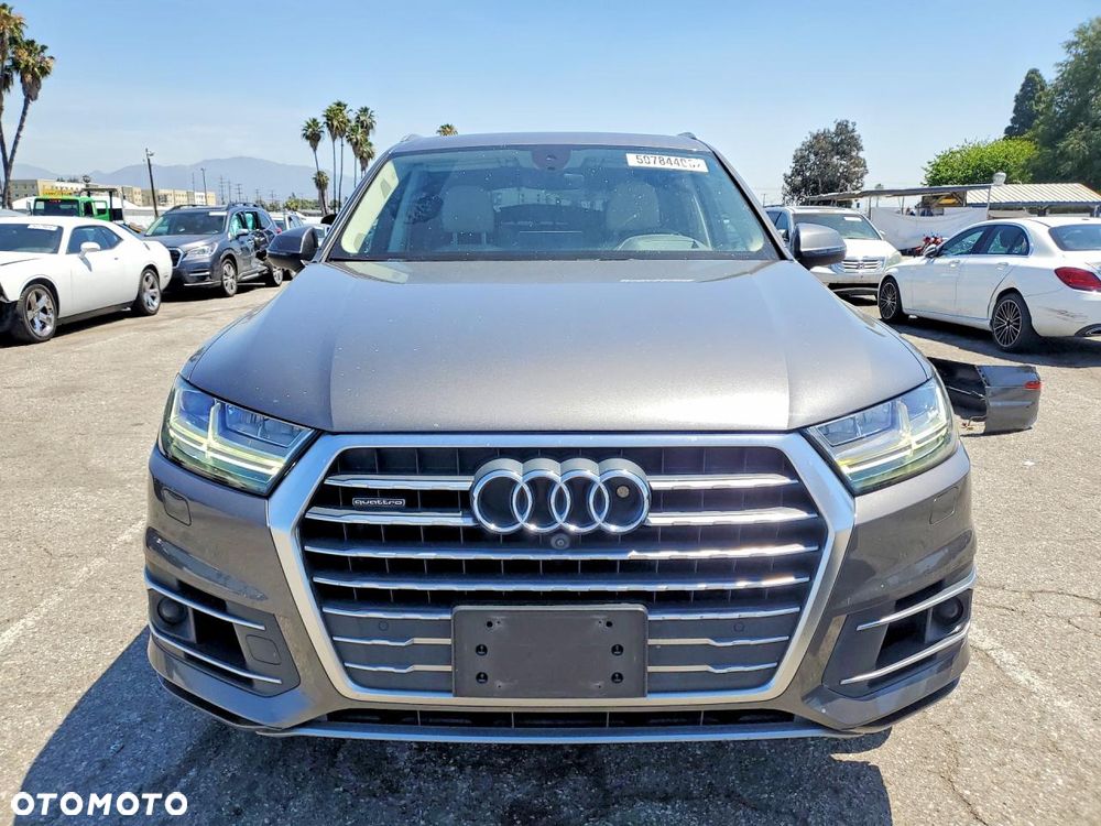 Audi Q7 3.0 TFSI Quattro Tiptronic - 6