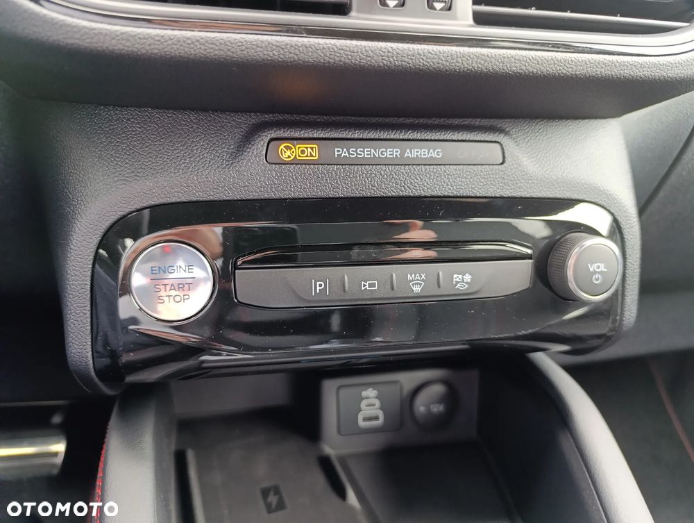 Ford Kuga 2.5 FHEV FWD ST-Line X - 25