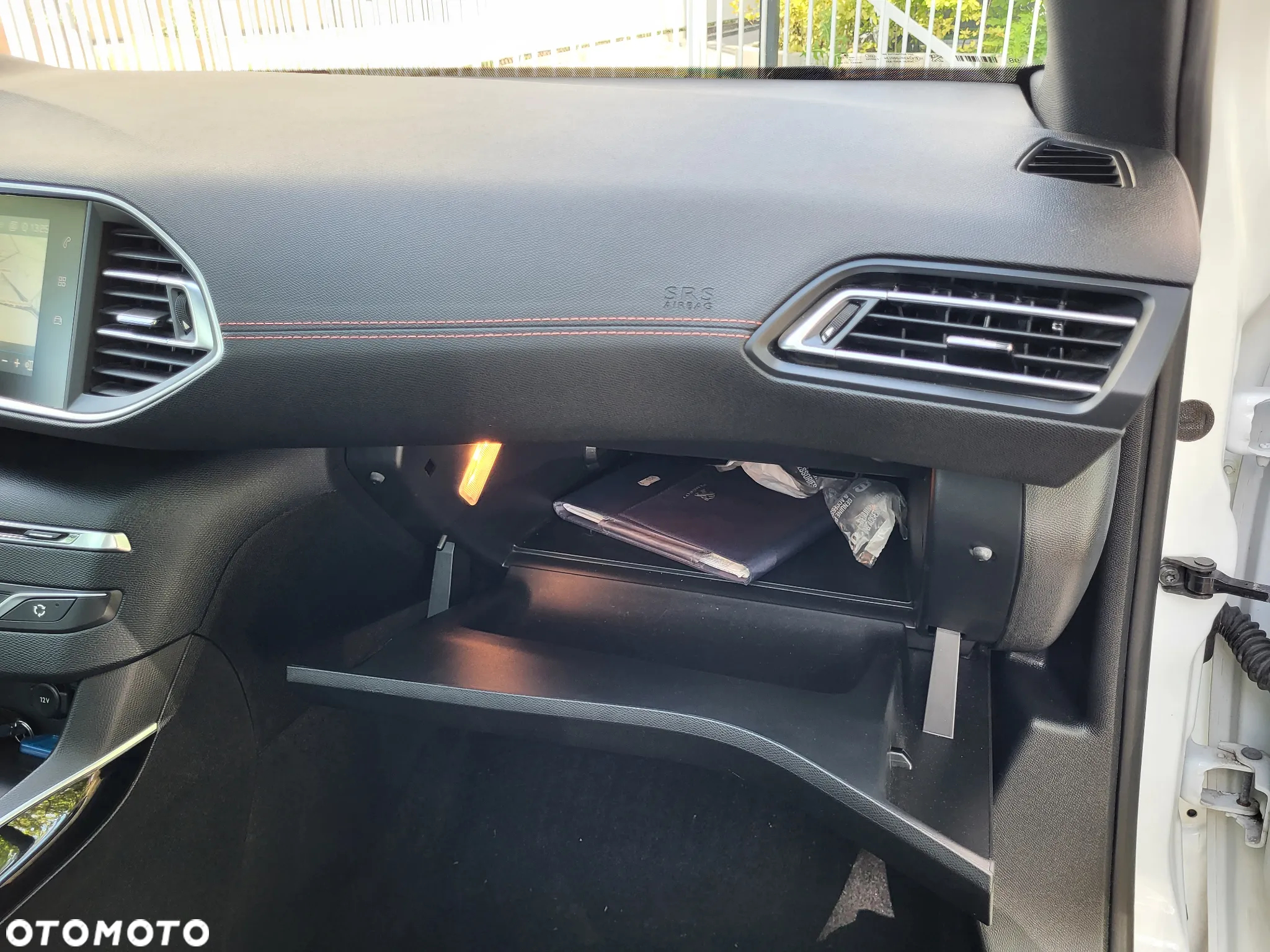 Peugeot 308 SW 1.6 Pure Tech GPF GT S&S EAT8 - 39
