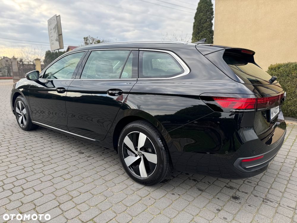 Volkswagen Passat Variant 2.0 TDI EVO Business DSG - 8