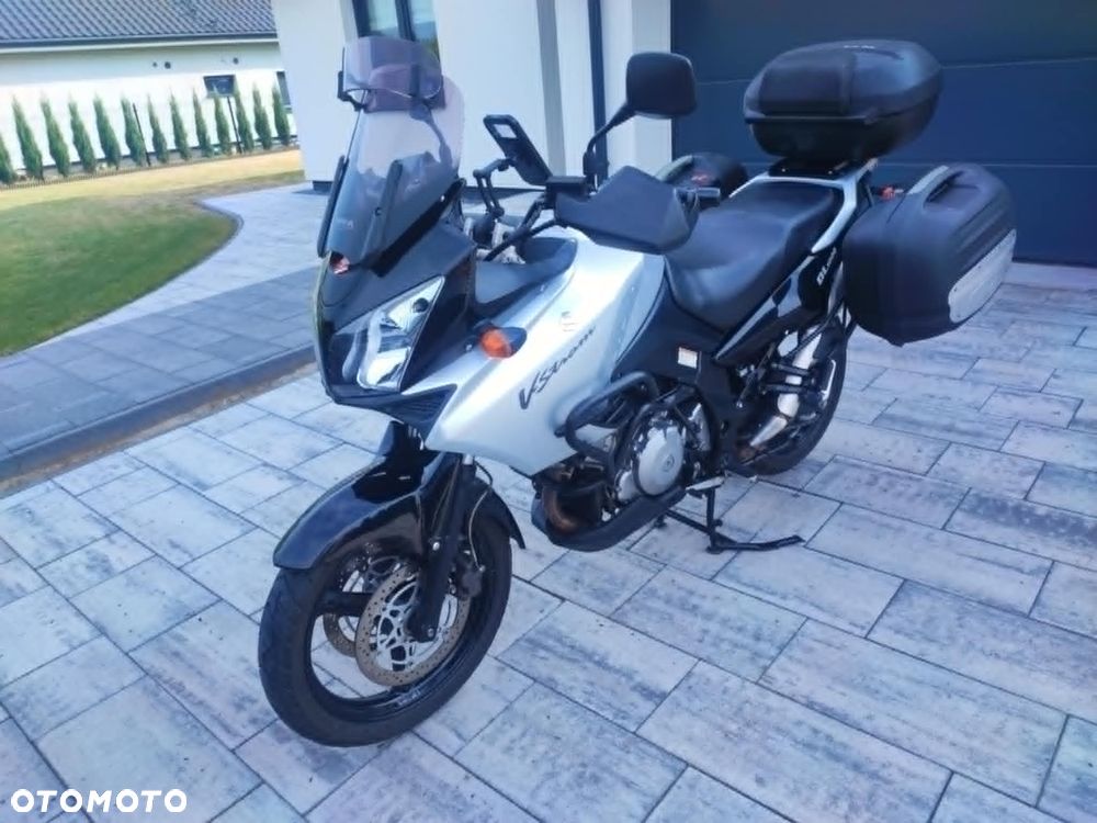 Suzuki V-STROM - 1