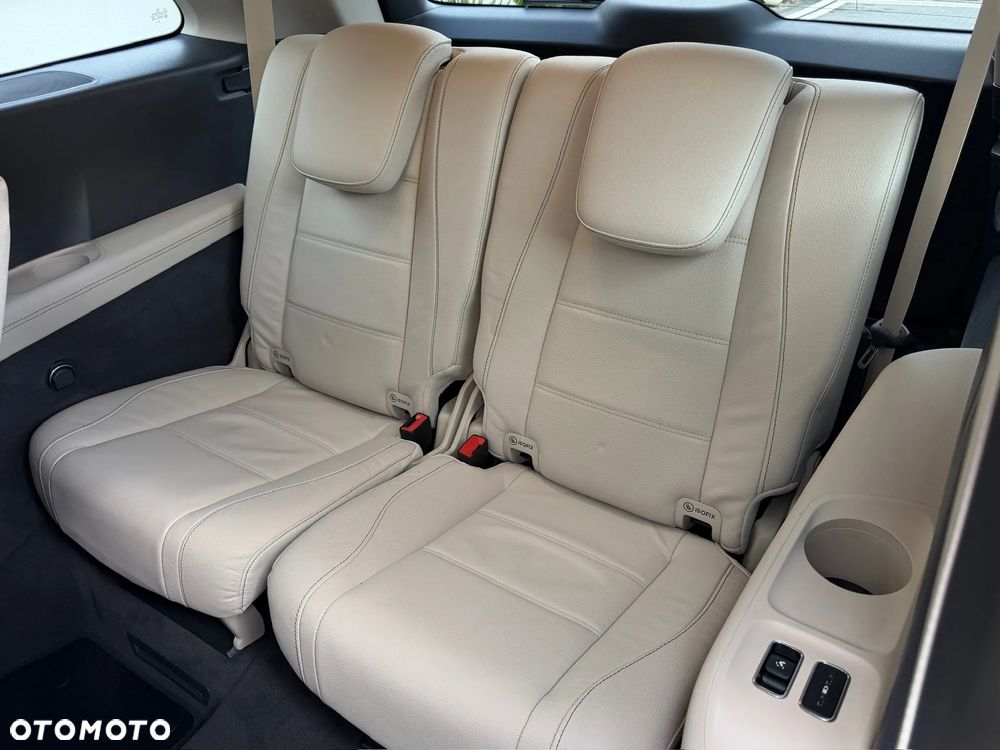 Mercedes-Benz GLS - 21