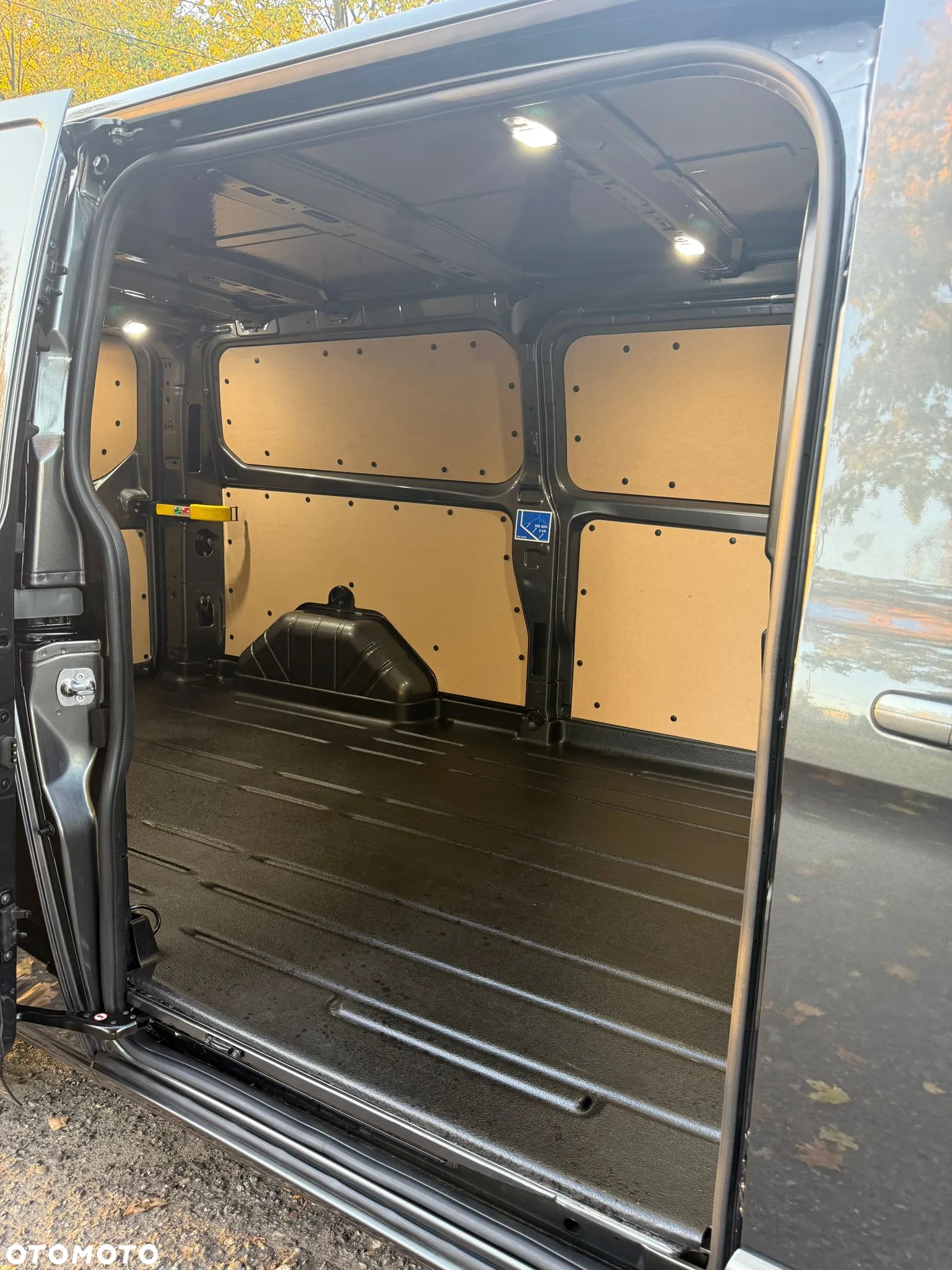 Ford TRANSIT CUSTOM - 7