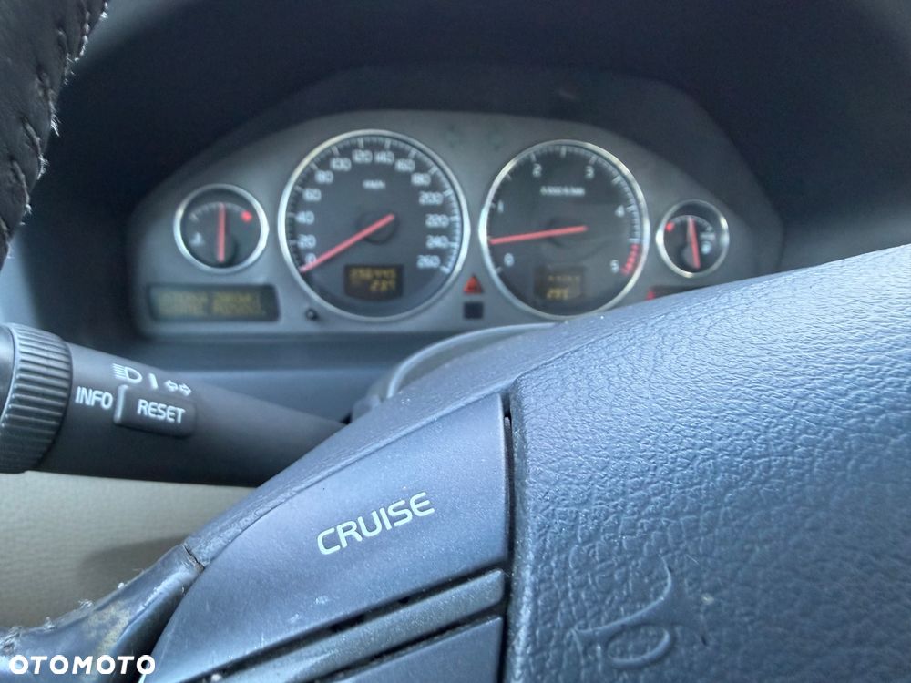 Volvo S60 2.4 D5 - 20