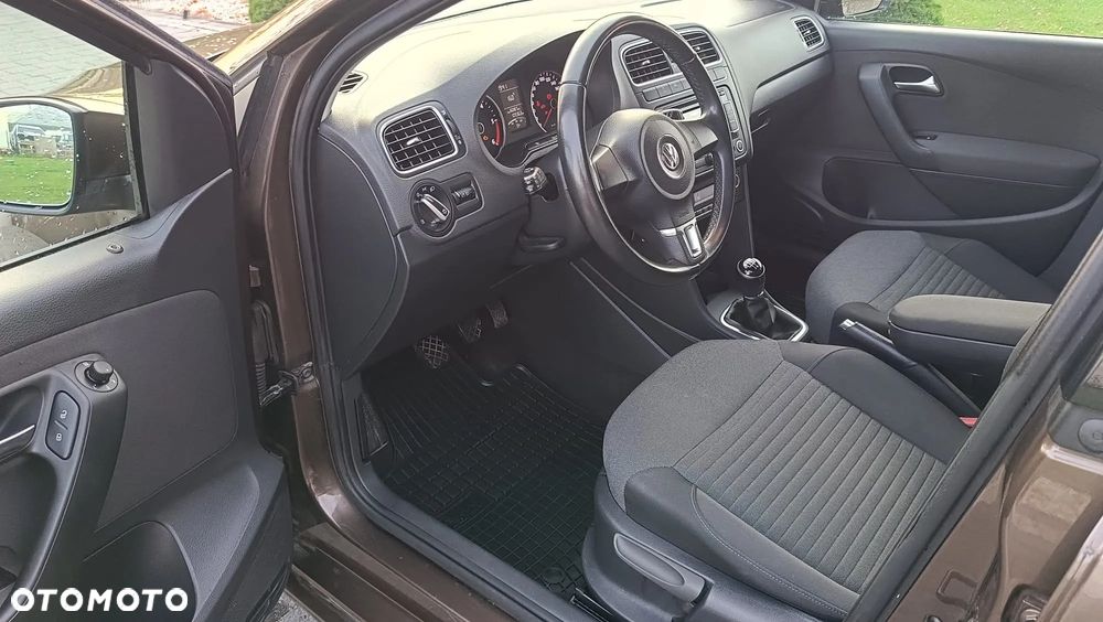 Volkswagen Polo 1.6 TDI DPF Highline - 5