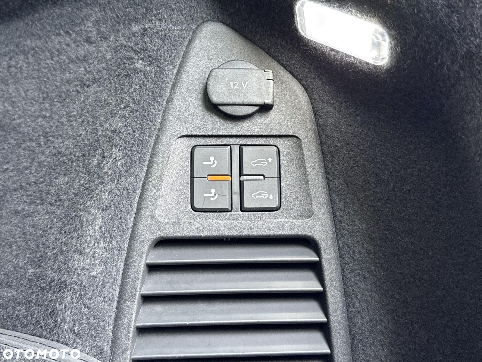 Volkswagen Touareg - 37