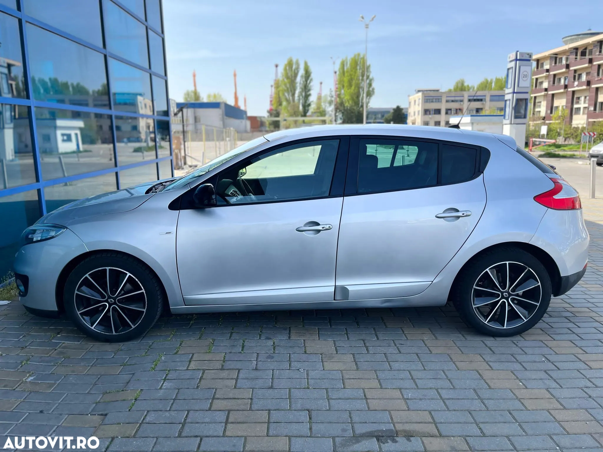Renault Megane Grandtour ENERGY dCi 110 Start & Stopp Bose Edition - 9