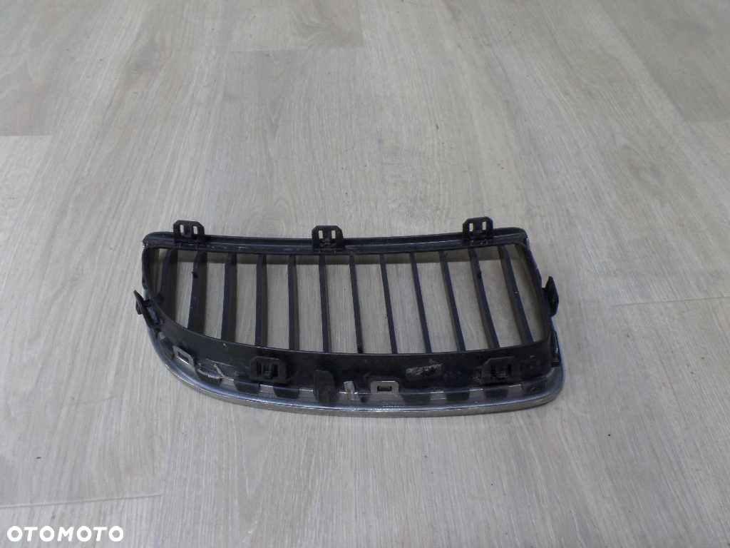 BMW 3 E90 GRILL ATRAPA NERKA ZDERZAKA LEWA 7120007 04-08 - 4