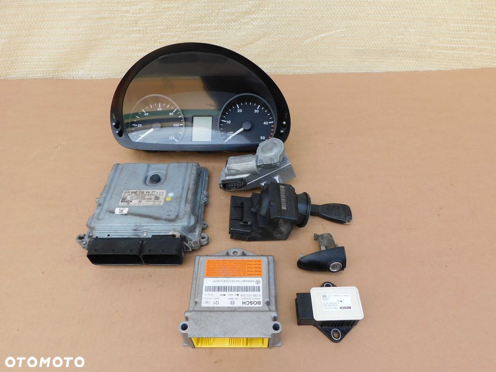 Sterownik silnika Mercedes Sprinter 906 2.2 CDI OM646 A6461500477 komputer - 2