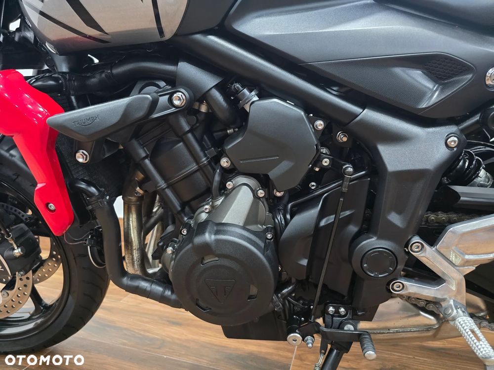 Triumph Trident - 15