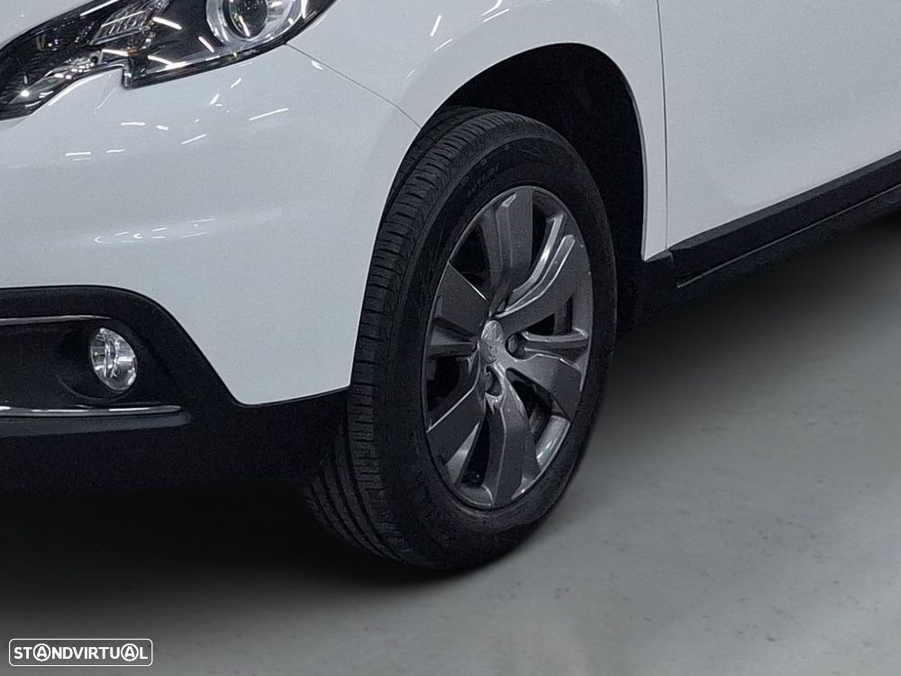 Peugeot 2008 1.2 PureTech Style - 4