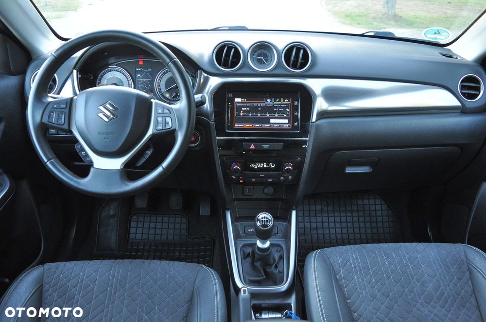 Suzuki Vitara 1.4 Boosterjet Elegance 2WD - 29