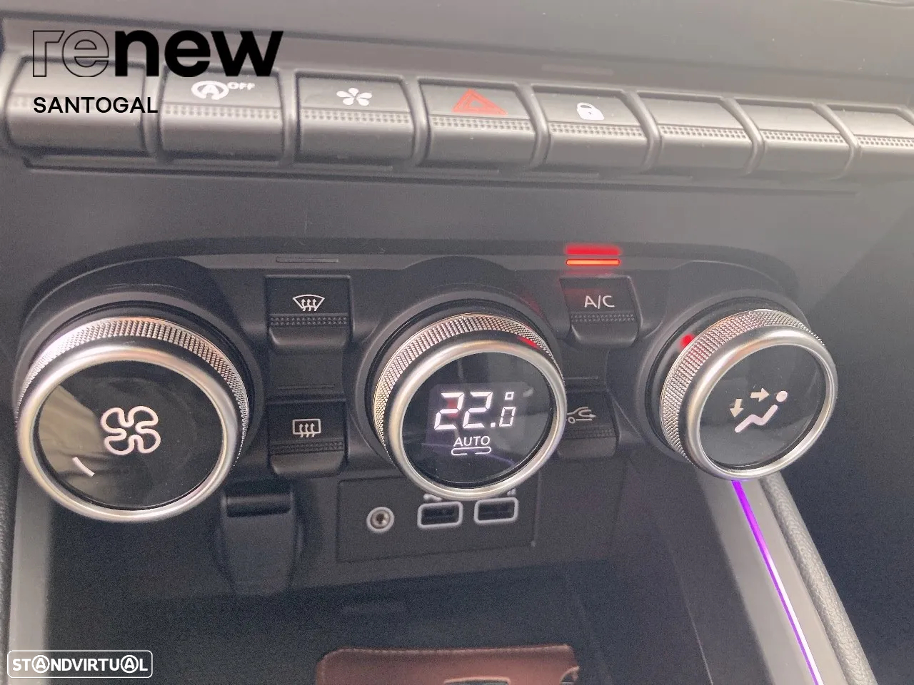 Renault Clio 1.0 TCe Techno Bi-Fuel - 19