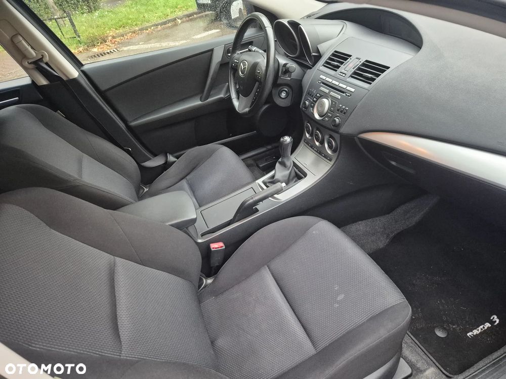 Mazda 3 1.6 CD Active + - 13