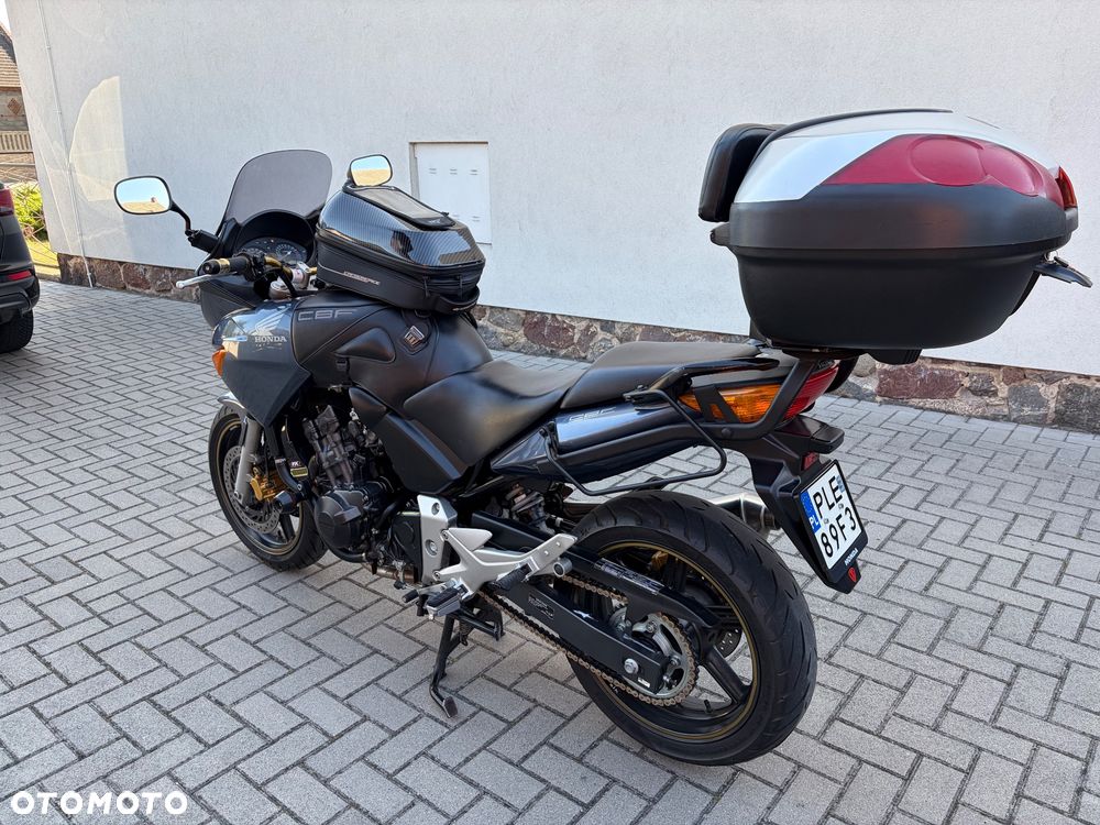 Honda CBF - 2