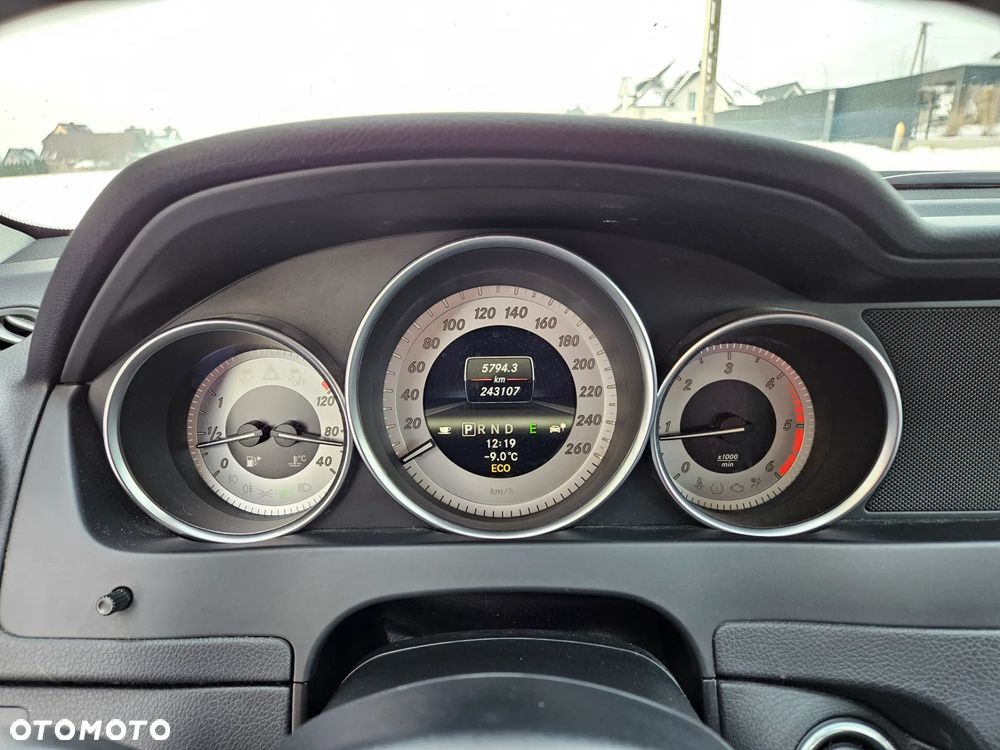 Mercedes-Benz Klasa C 250 CDI DPF 4Matic (BlueEFFICIENCY) 7G-TRONIC - 13