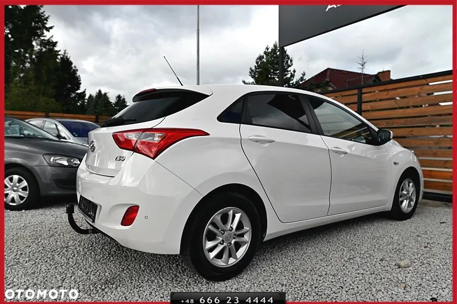 Hyundai i30 1.6 GDI Premium - 12