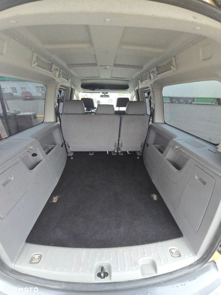 Volkswagen Caddy - 10