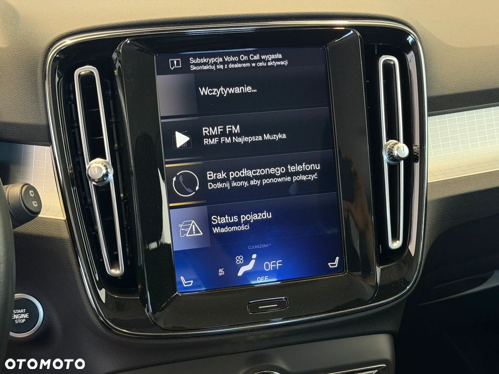 Volvo XC 40 T3 Momentum Pro - 17