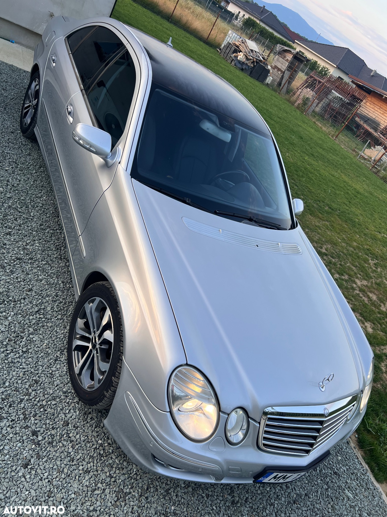 Mercedes-Benz E 320 CDI Avantgarde DPF Sport Edition - 9