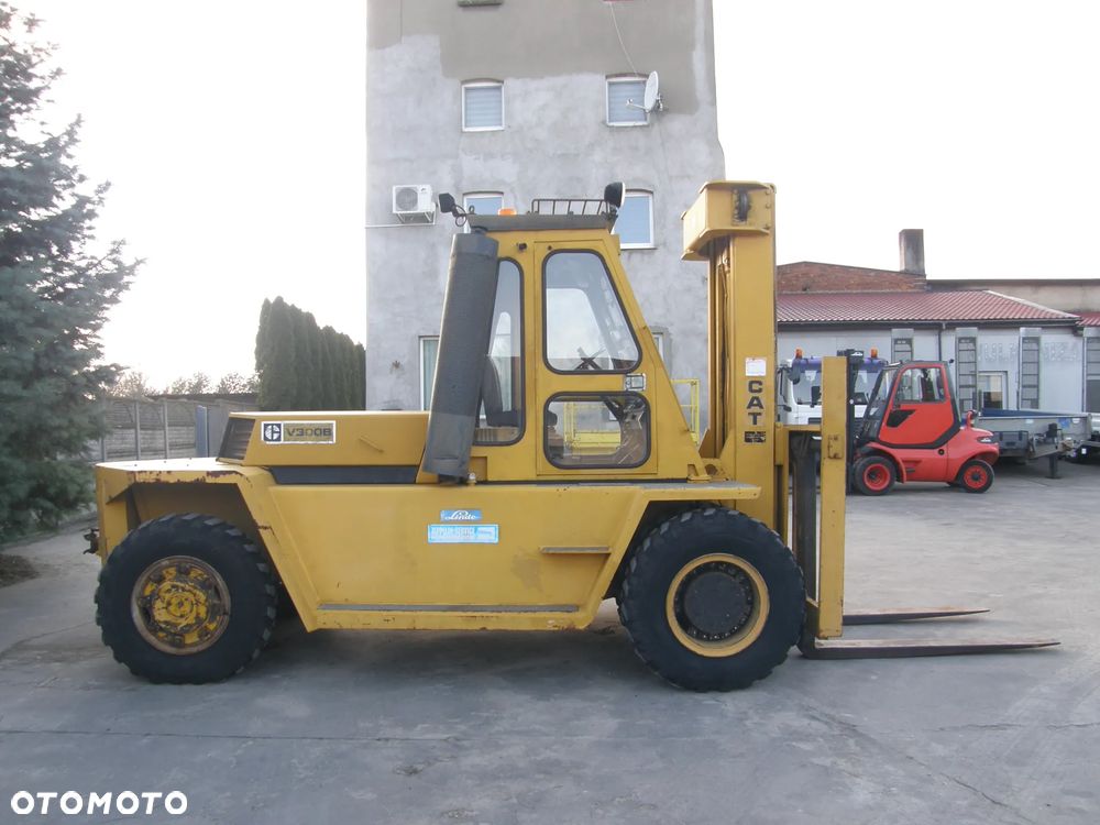 Caterpillar V300B 2300h 14000kg wózek widłowy z Niemiec - 16