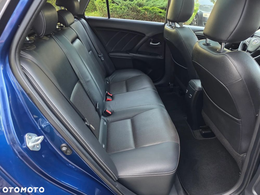 Toyota Avensis - 22