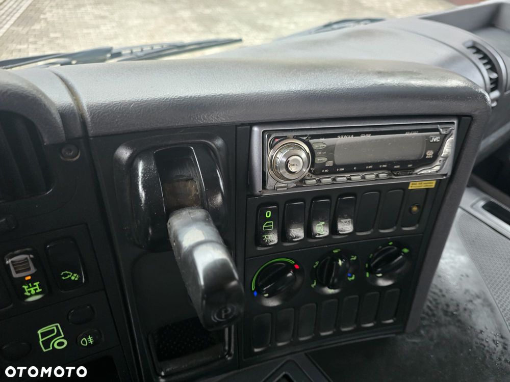 Scania P 380 - 8