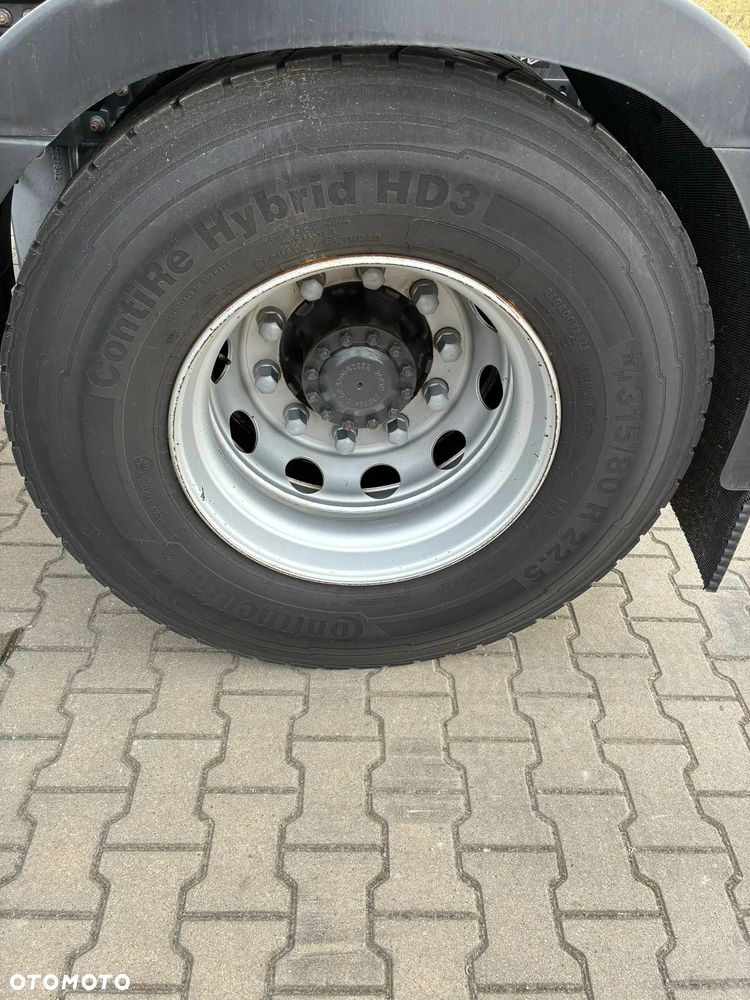 Renault T480 Sleeper Cab - 19