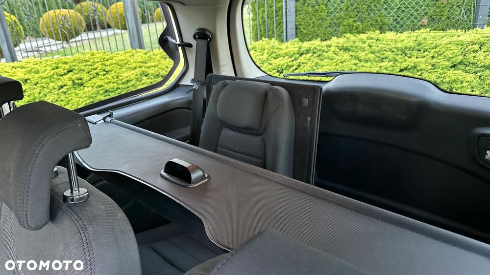 Ford Galaxy - 4