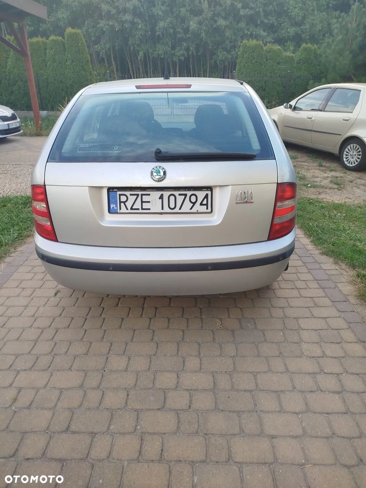 Skoda Fabia - 4