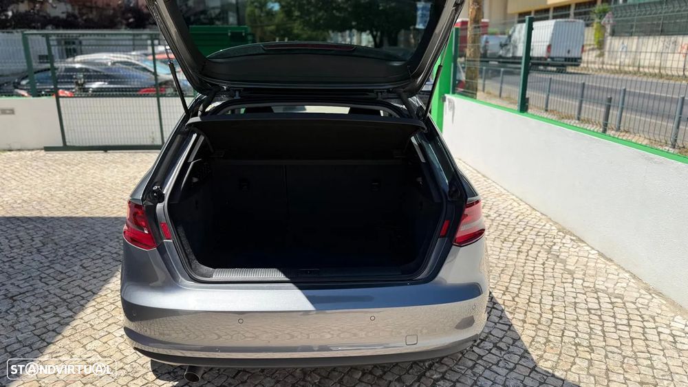 Audi A3 Sportback 1.6 TDI Attraction - 13