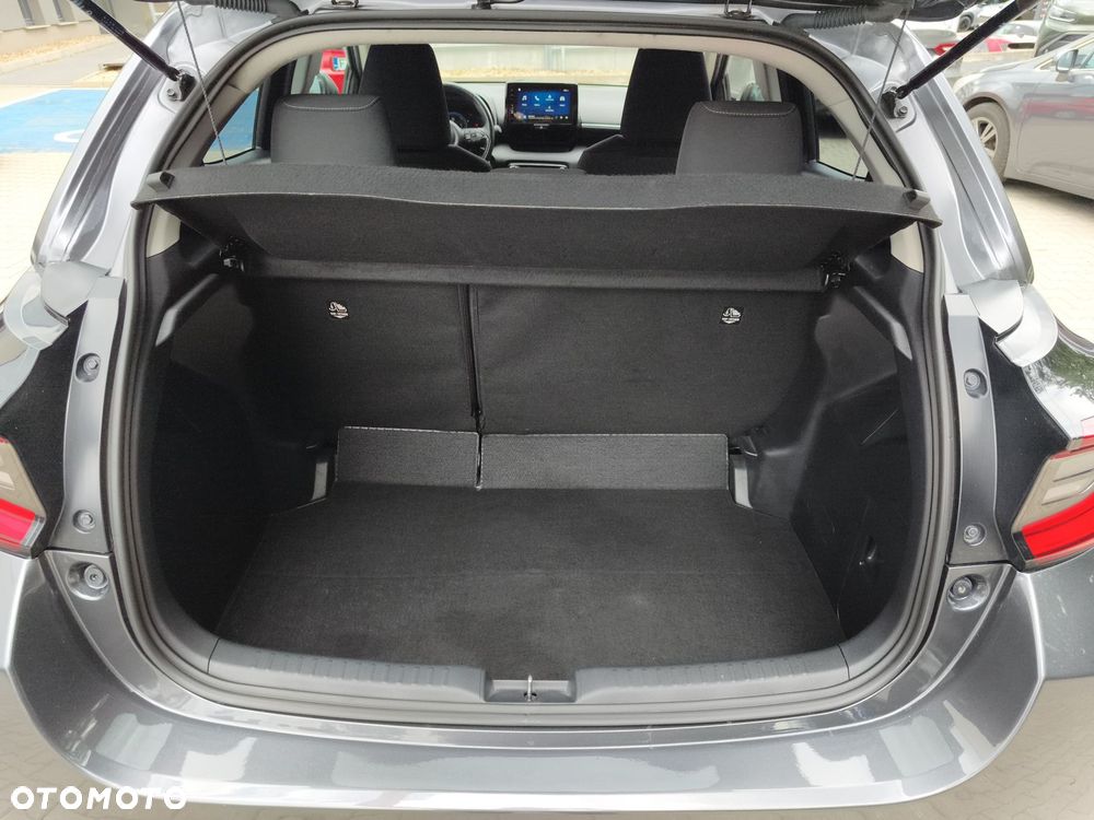 Toyota Yaris Hybrid 1.5 Style - 14