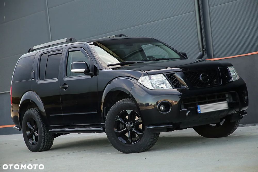 Nissan Pathfinder 2.5 D LE EU5 - 4